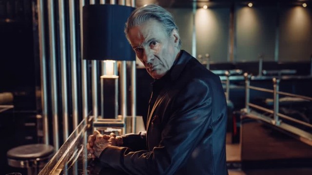 Click to watch 'The Long Sleep' (popup) Der Pass